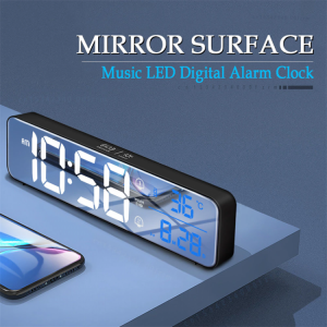 Musik LED Digital Wecker Temperatur Datum Display Desktop Spiegel Uhren Hause Tisch Dekoration Voice Control 2400mAh Batterie
